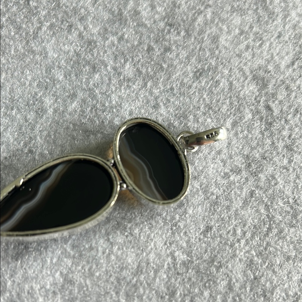 Natural Banded Black Onyx And 925 Sterling Silver Pendant - Picture 12 of 13